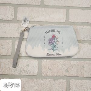 Yellowstone National Park Clutch Purse NWT